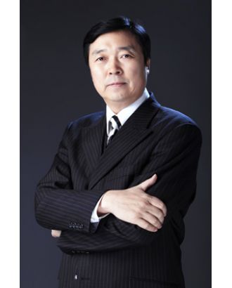美女日妣视北京市现代音乐学校校长